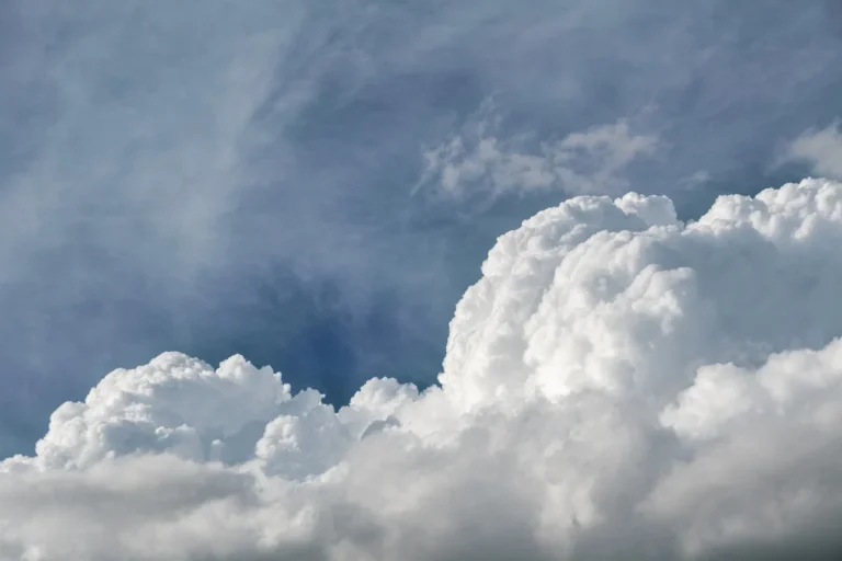 clouds-8353592_1280